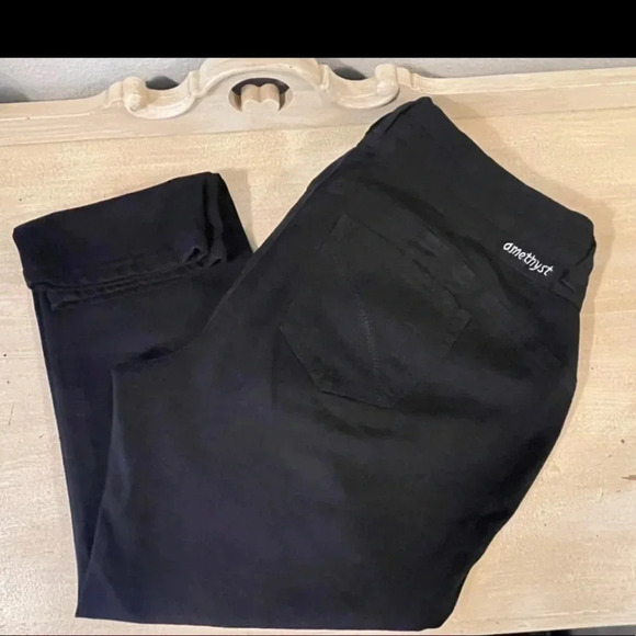 AMETHYST bodycon black plus size jeans/jeggings. 
Size: 24 - Picture 4 of 9